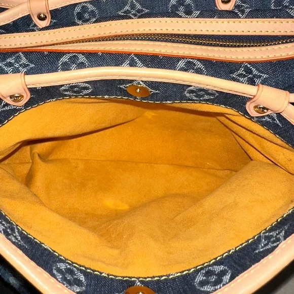 LOUIS VUITTON Limited Edition Blue Denim Monogram Porte Epaule Raye MM Bag - Picture 12 of 16
